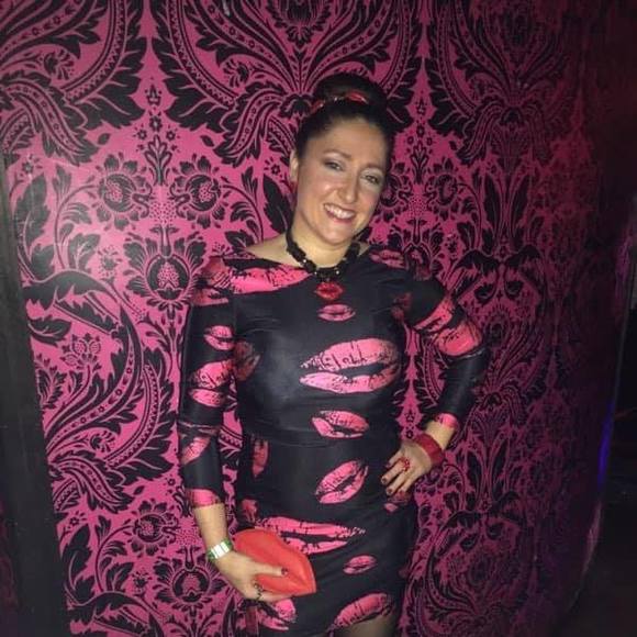 Meet your Posher, Briana - Picture 1 of 1